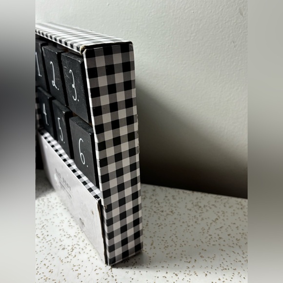 NIP Rae Dunn drawer knobs numbered - Picture 3 of 4